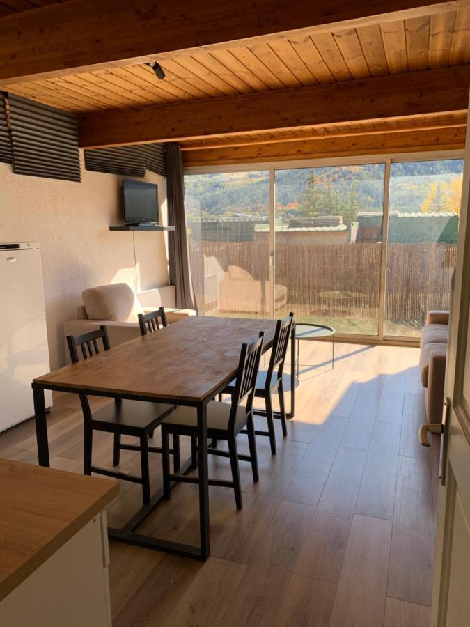 Appartement Barcelonnette location avec jardin Extérieur photo